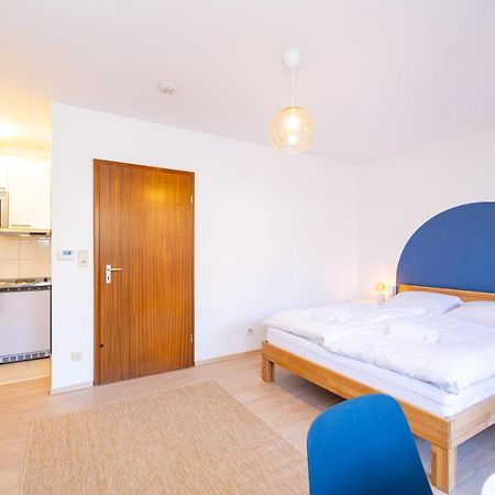 Nettes Apartment Mit Terrasse ヴュルツブルク エクステリア 写真