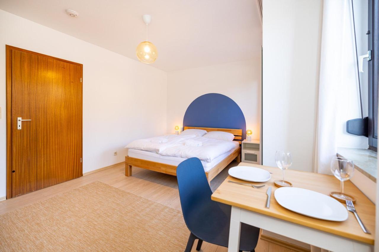 Nettes Apartment Mit Terrasse ヴュルツブルク エクステリア 写真